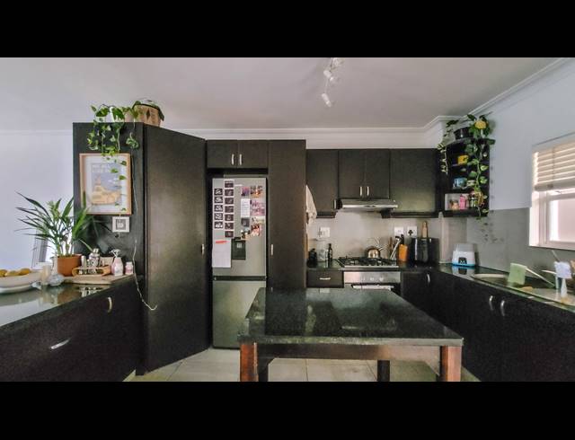 1 BEDROOM APARTMENT FOR SALE IN SHORTENS COUNTRY ESTATE